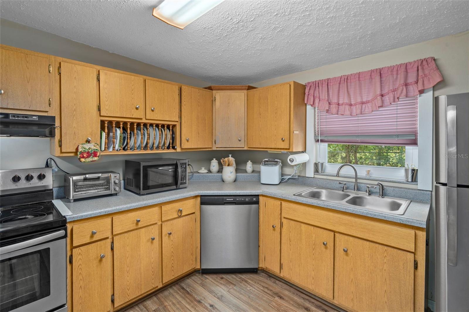 Image 10 of 28 For 6355 Crestview Drive