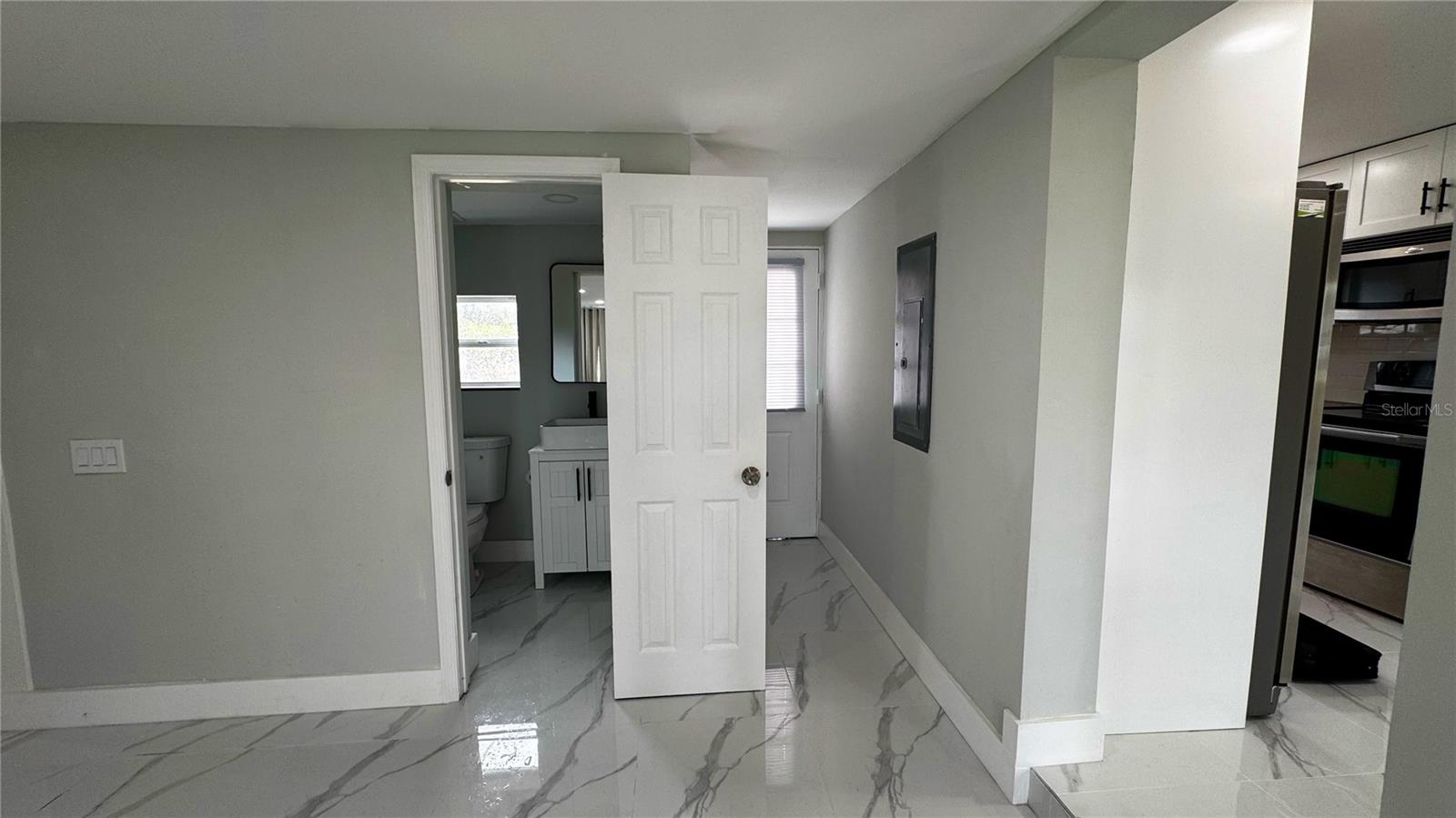 Image 15 of 52 For 130 Virginia Court