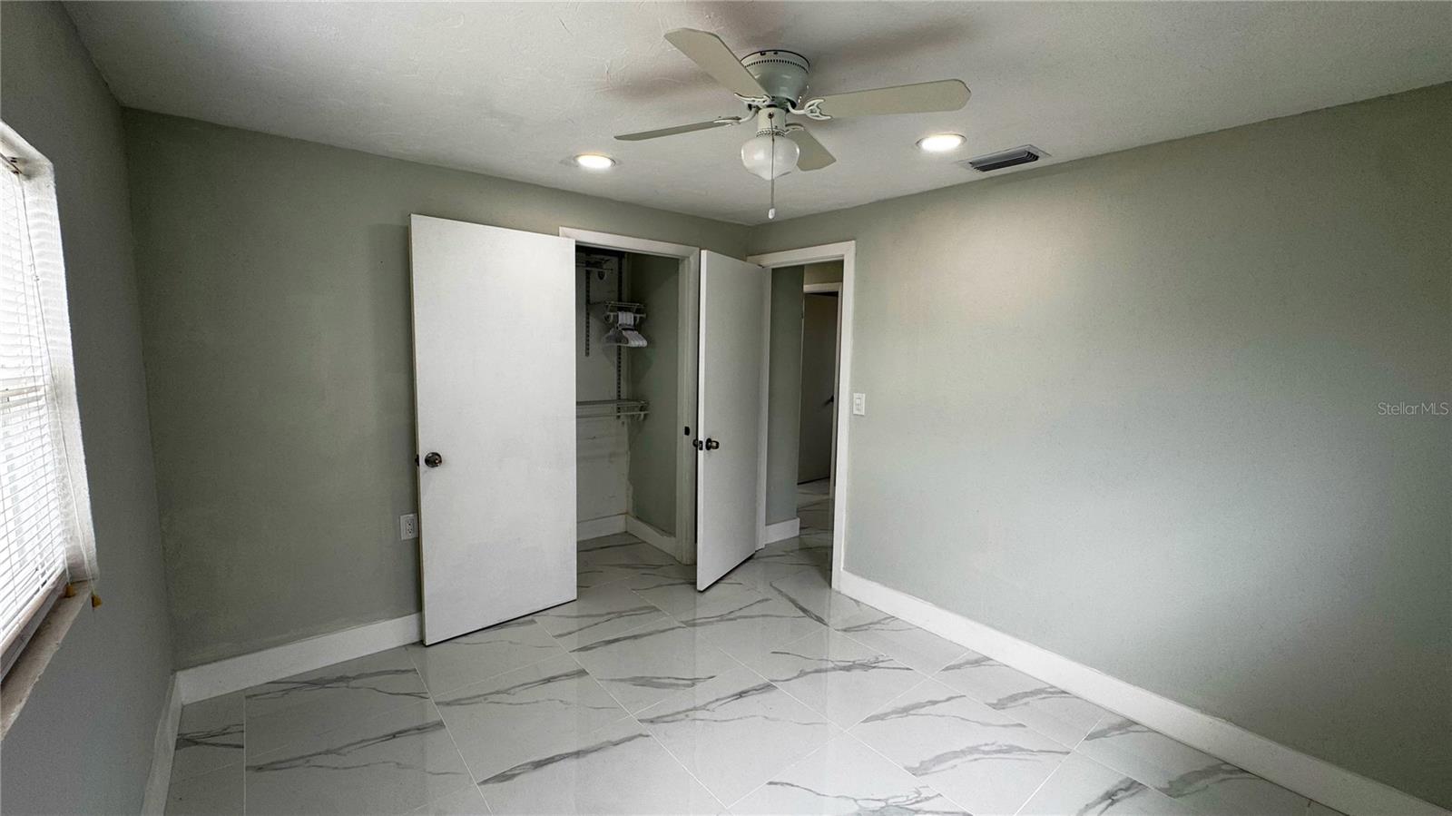 Image 28 of 52 For 130 Virginia Court