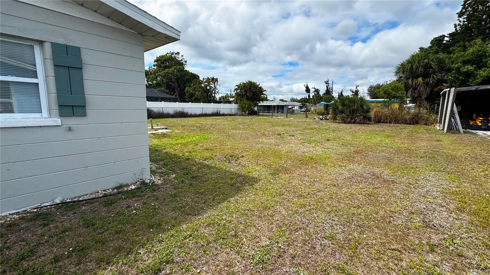 Image 37 of 52 For 130 Virginia Court