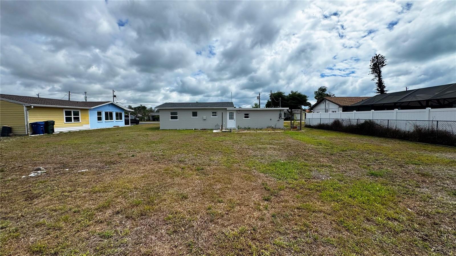 Image 38 of 52 For 130 Virginia Court