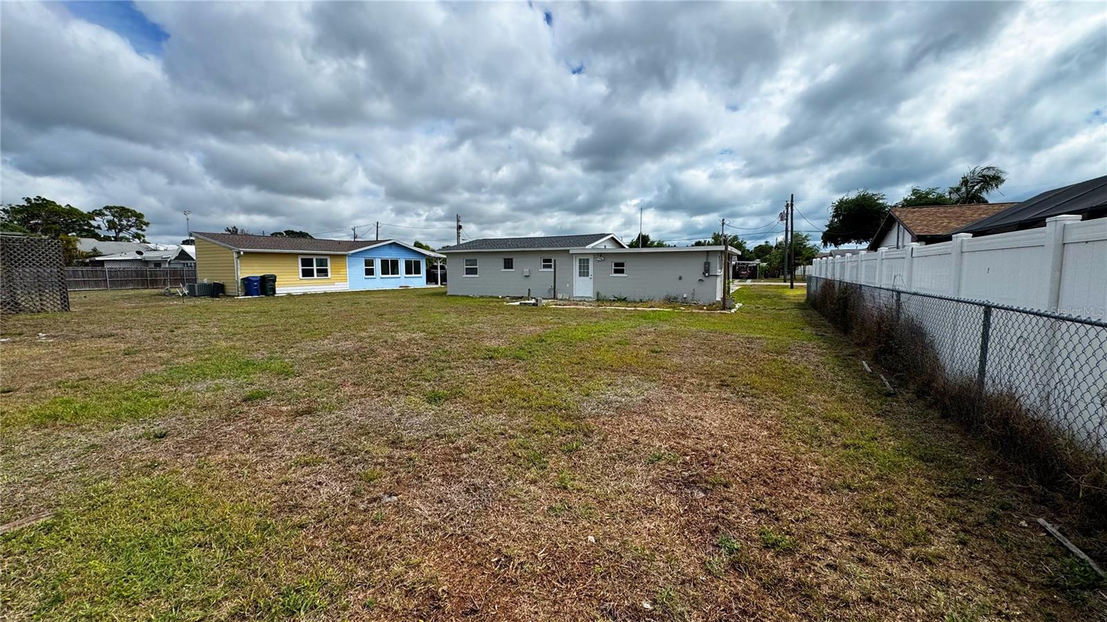 Image 39 of 52 For 130 Virginia Court