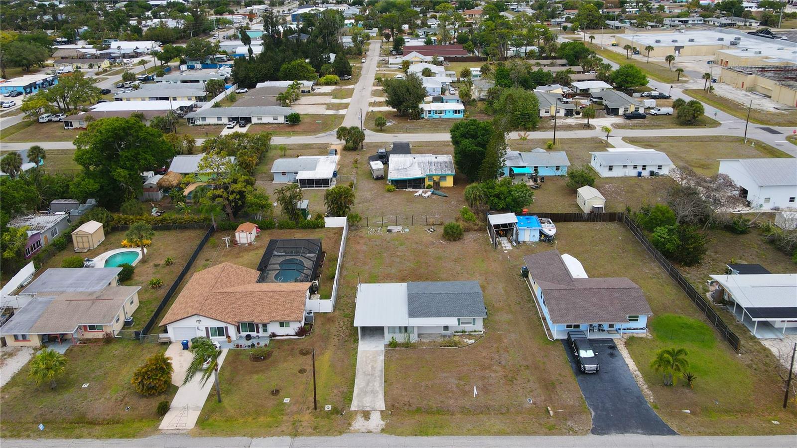 Image 41 of 52 For 130 Virginia Court