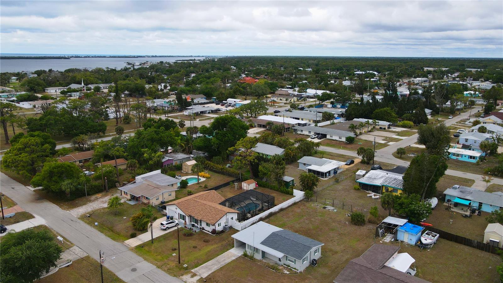 Image 47 of 52 For 130 Virginia Court