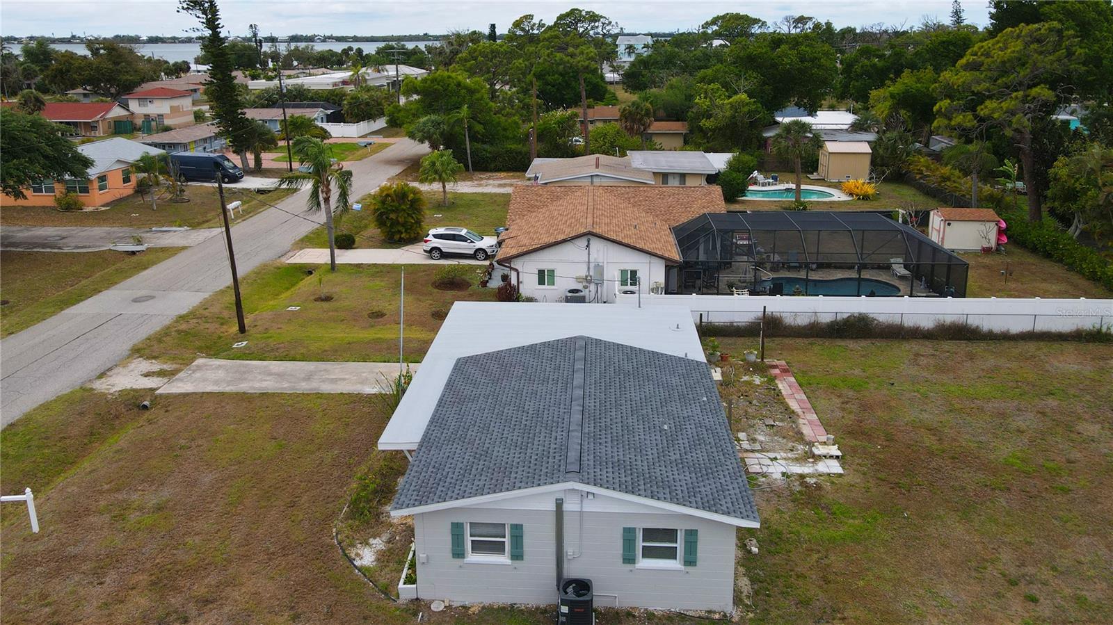 Image 49 of 52 For 130 Virginia Court