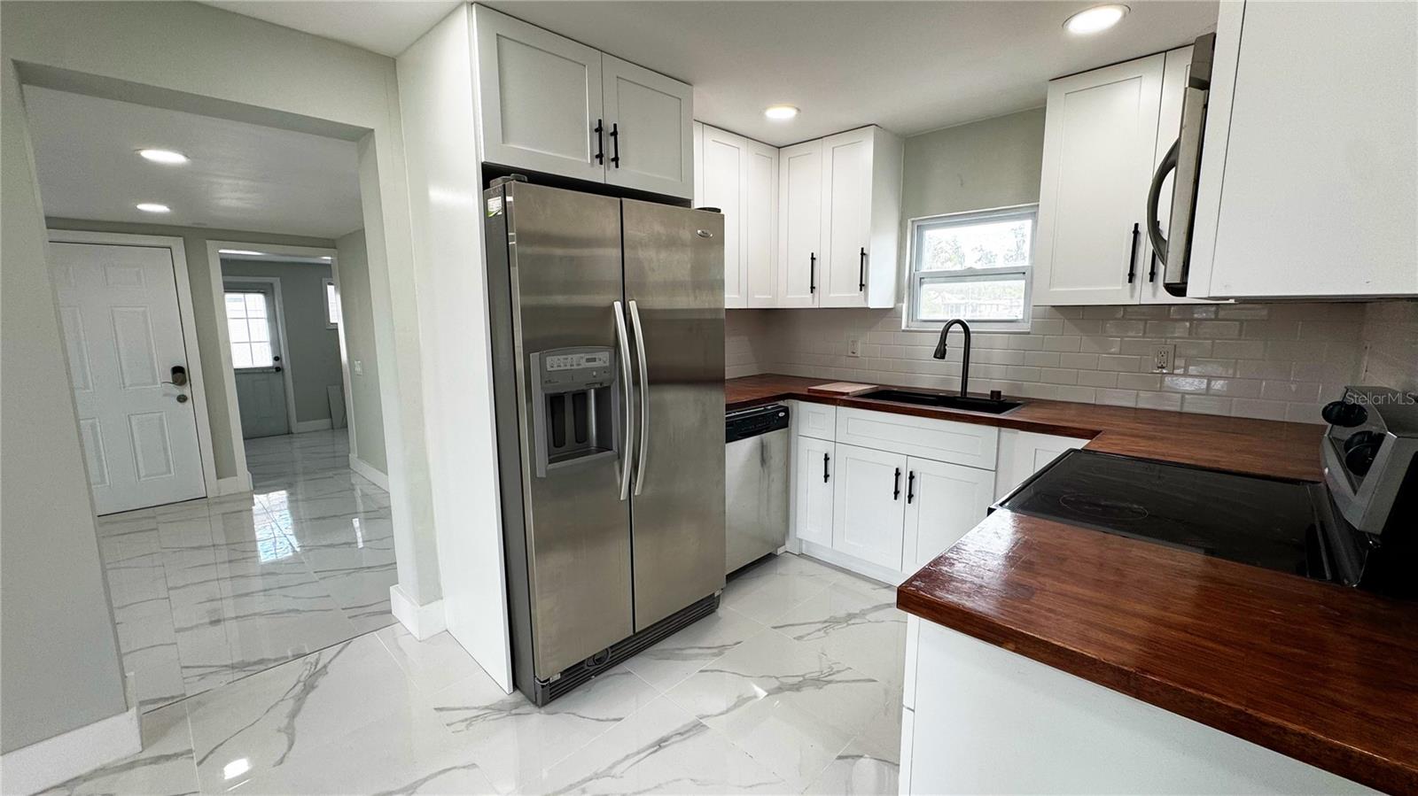 Image 9 of 52 For 130 Virginia Court