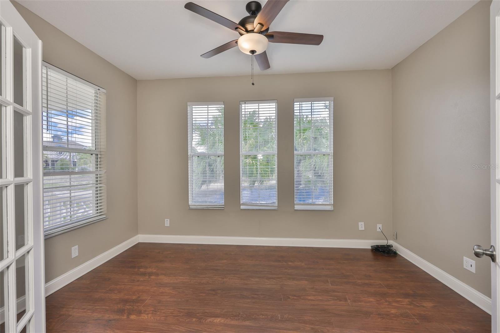 Image 14 of 64 For 5615 Golden Isles Drive