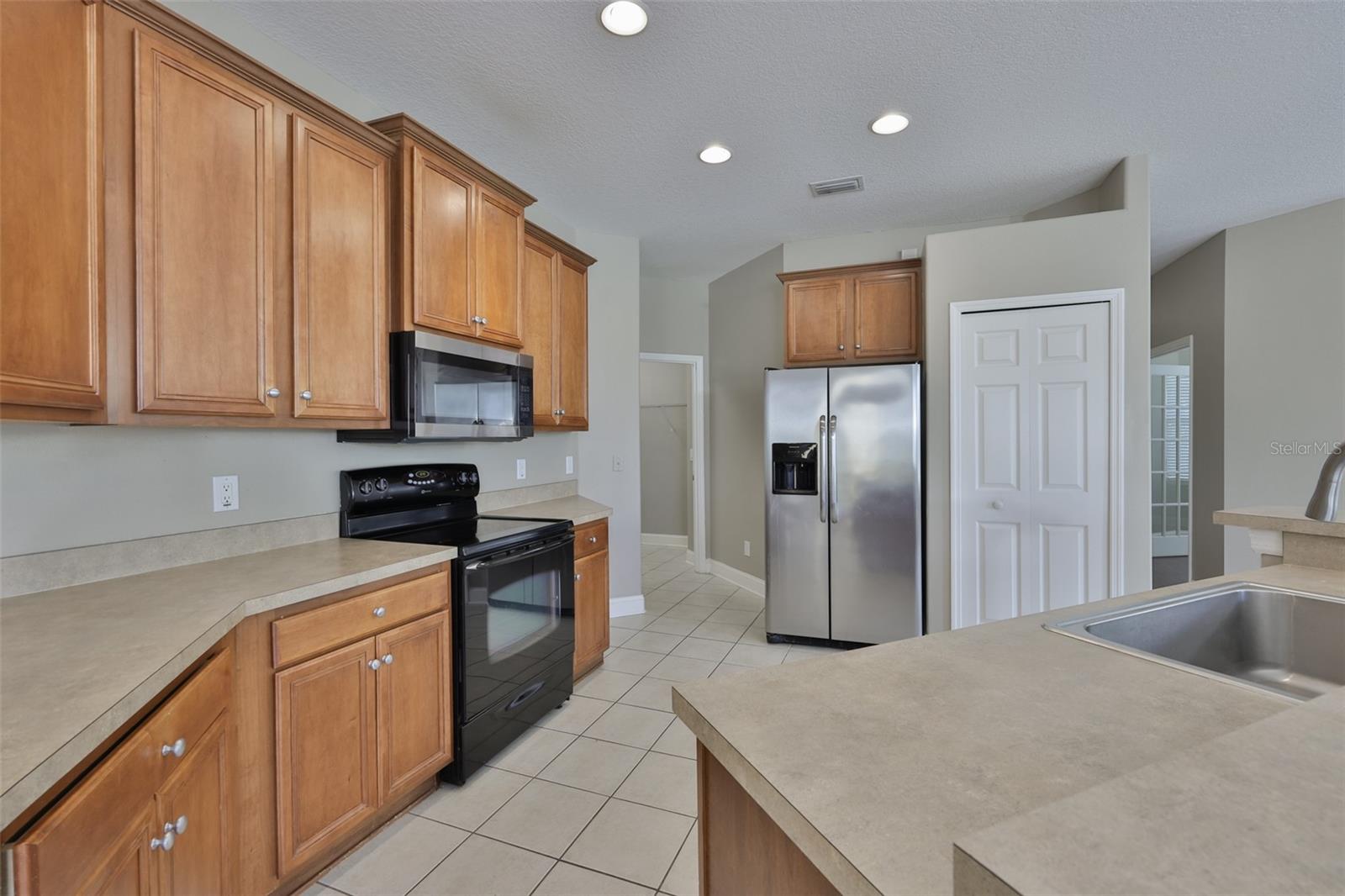 Image 23 of 64 For 5615 Golden Isles Drive