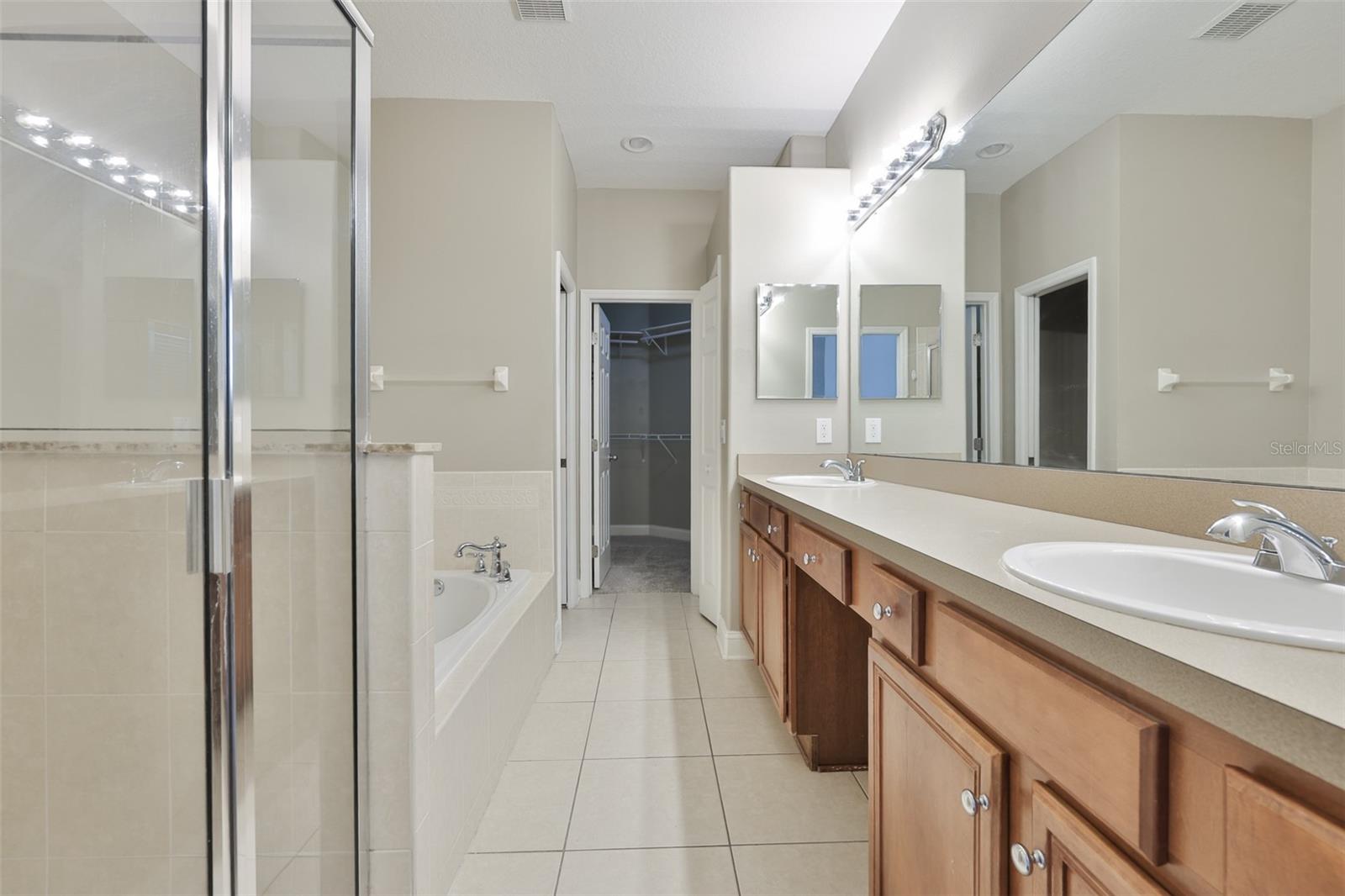 Image 25 of 64 For 5615 Golden Isles Drive