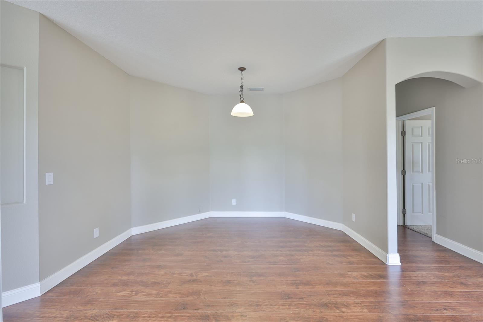 Image 7 of 64 For 5615 Golden Isles Drive