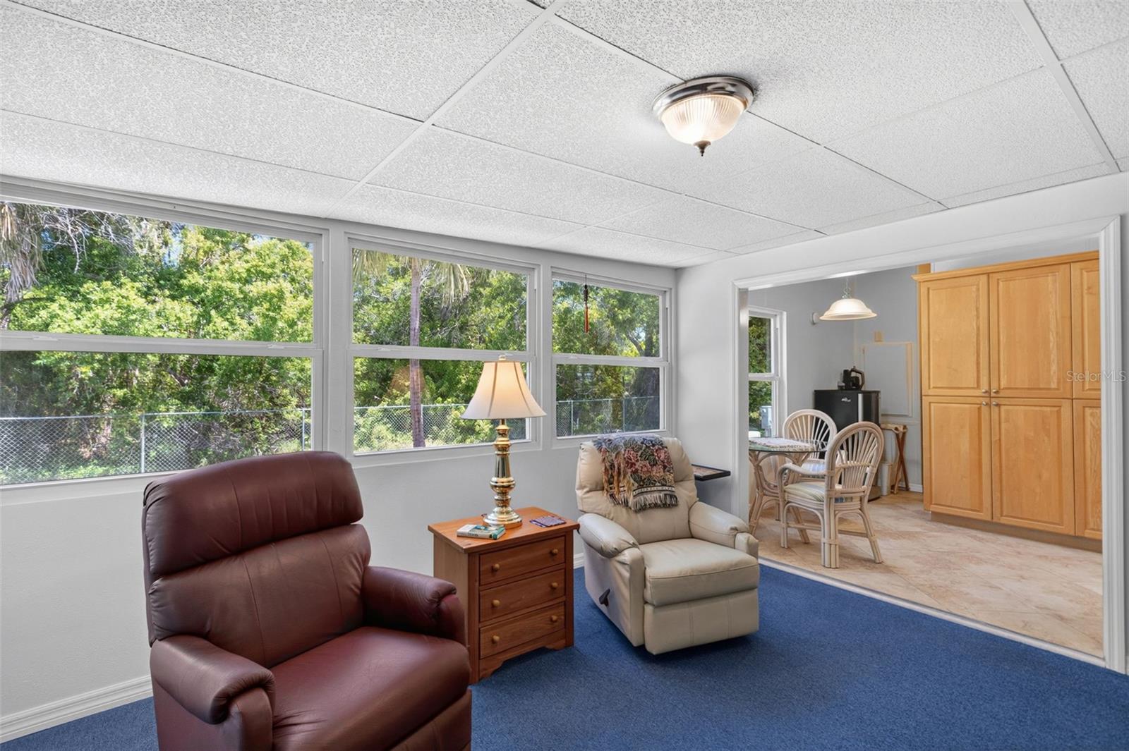 Image 12 of 37 For 209 Vistoria Drive