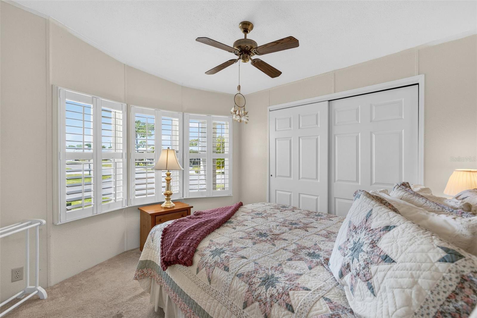 Image 24 of 37 For 209 Vistoria Drive