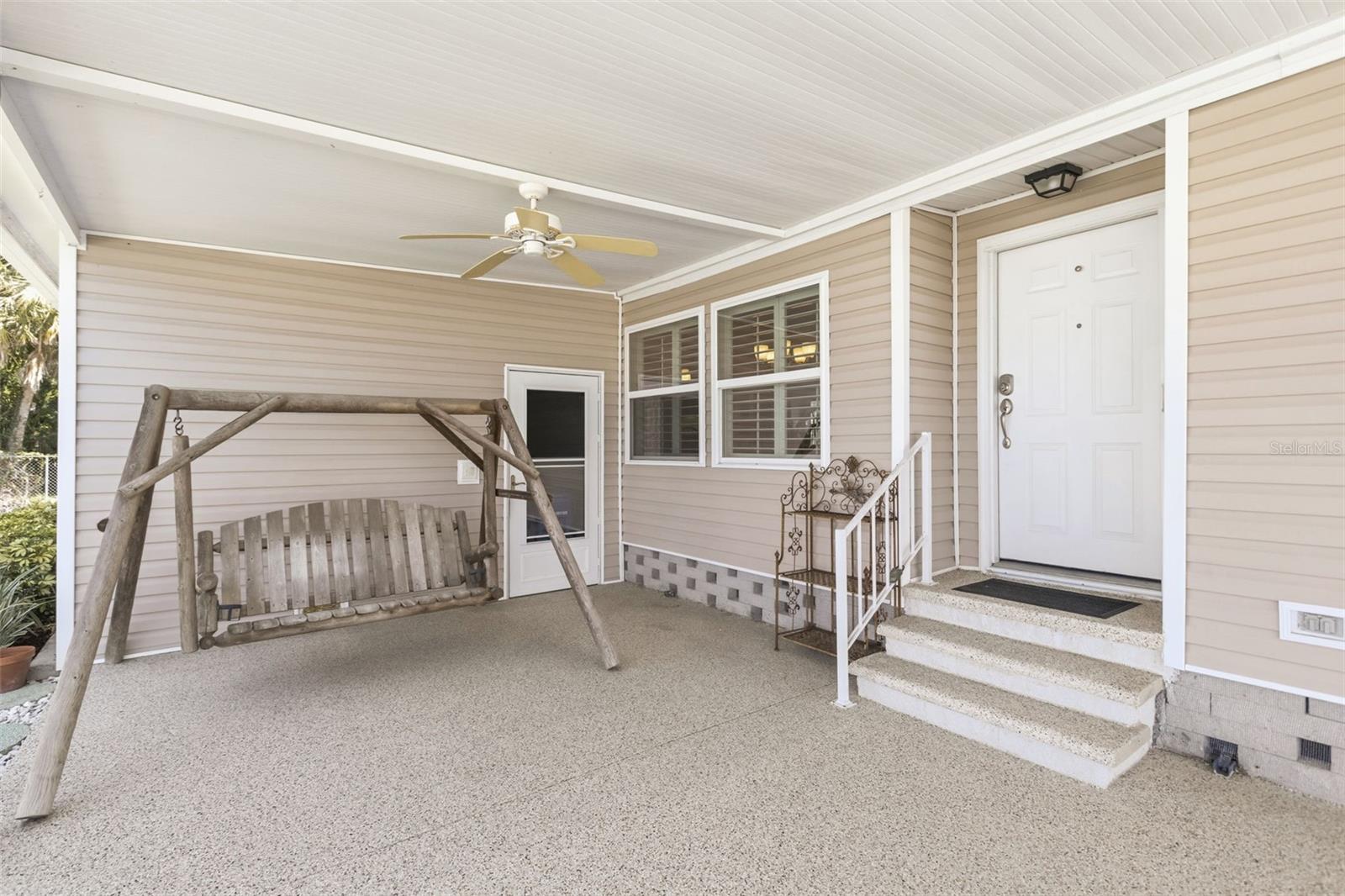 Image 5 of 37 For 209 Vistoria Drive