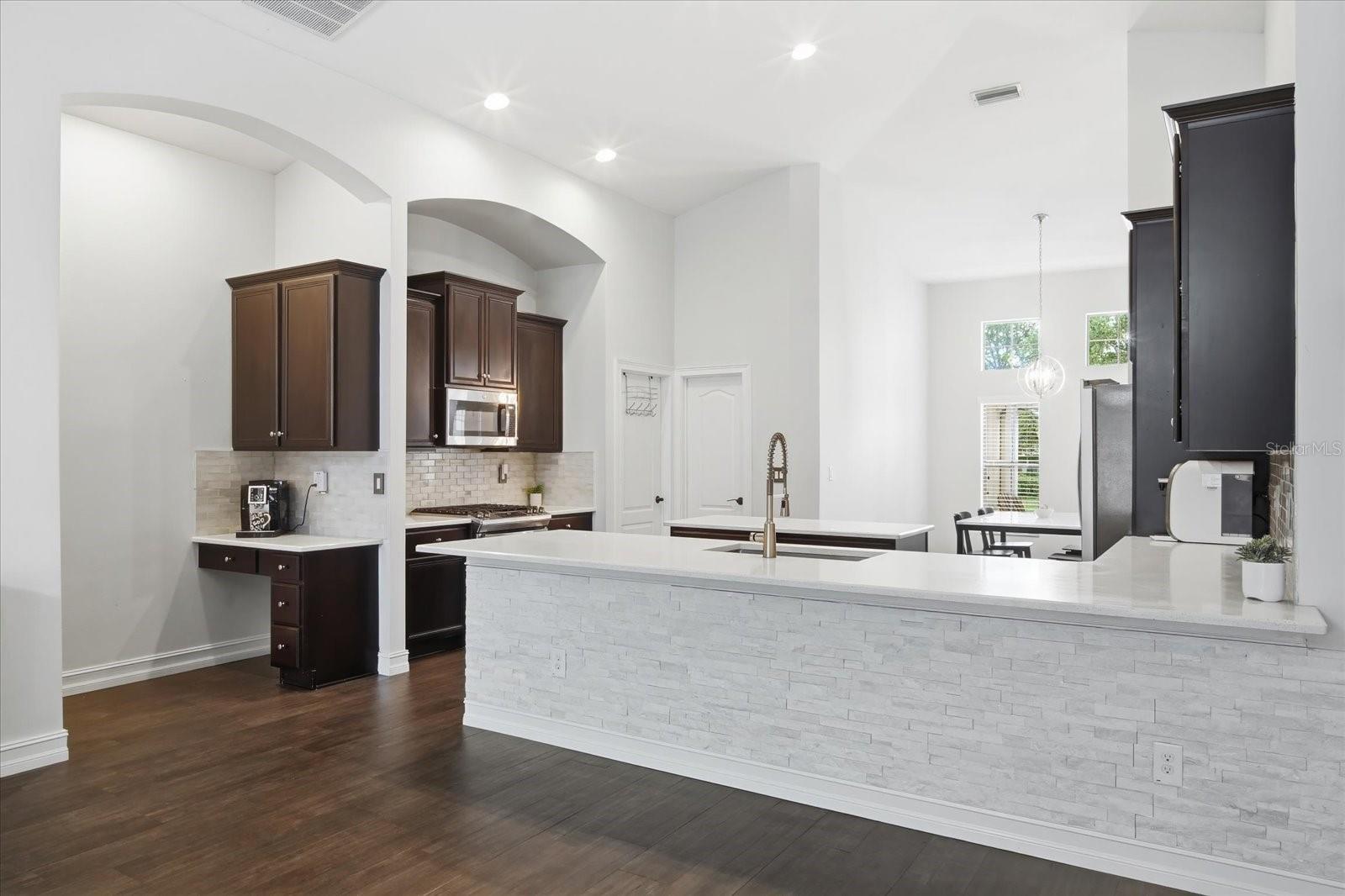 Image 9 of 50 For 15526 Starling Crossing Drive