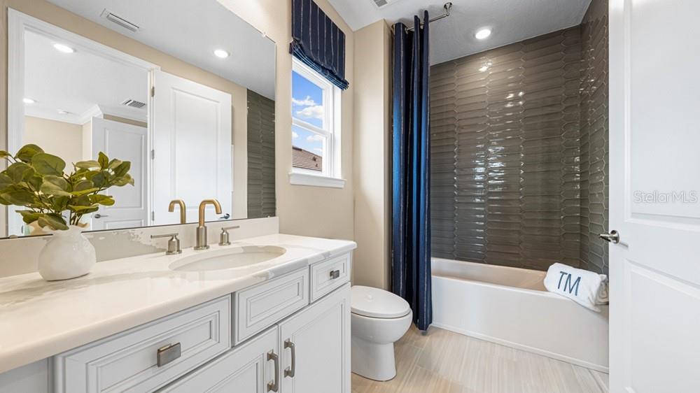 Image 9 of 26 For 16237 Alpha Grove Place