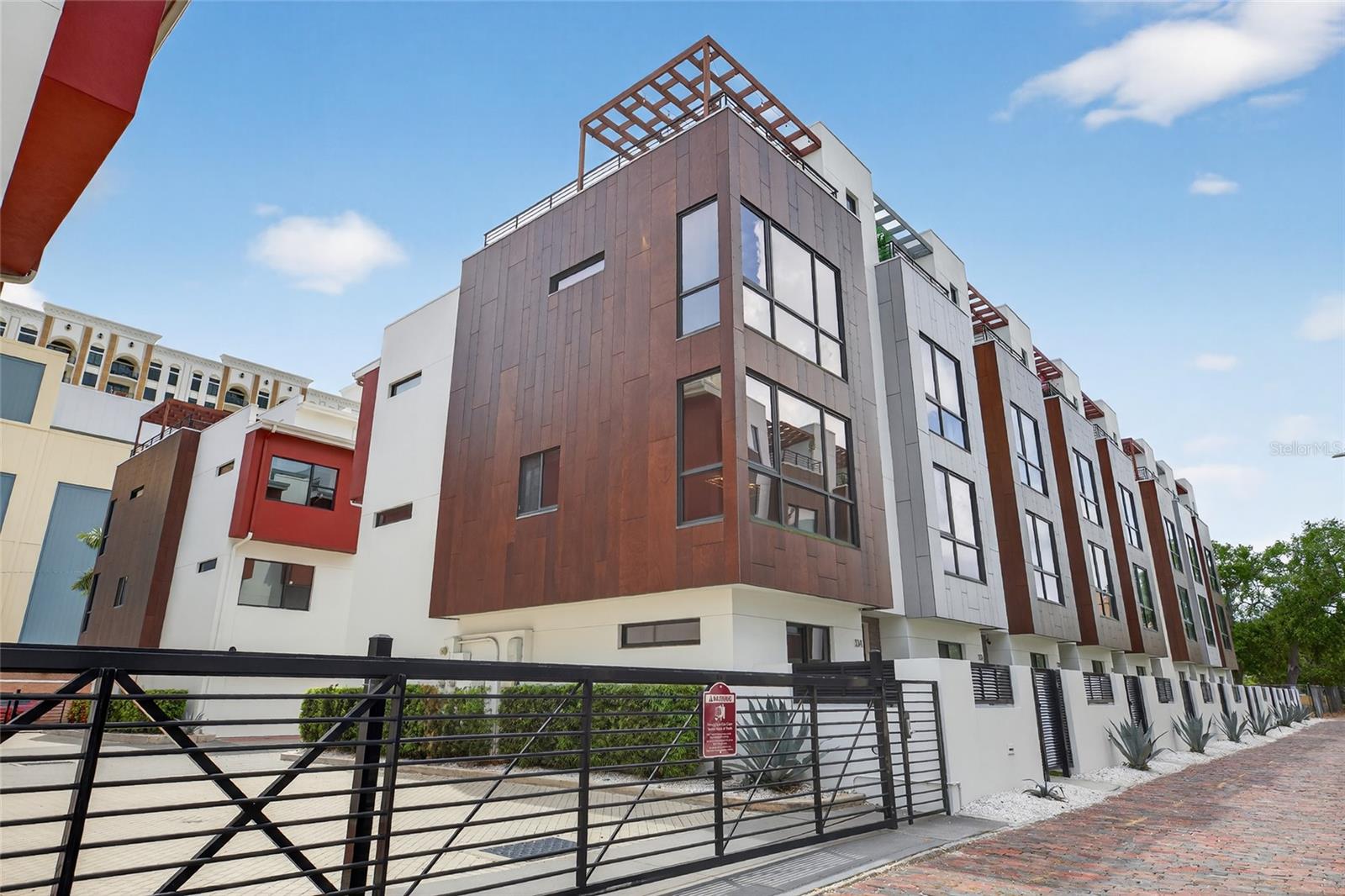 Details for 134 8th Street N, ST PETERSBURG, FL 33701