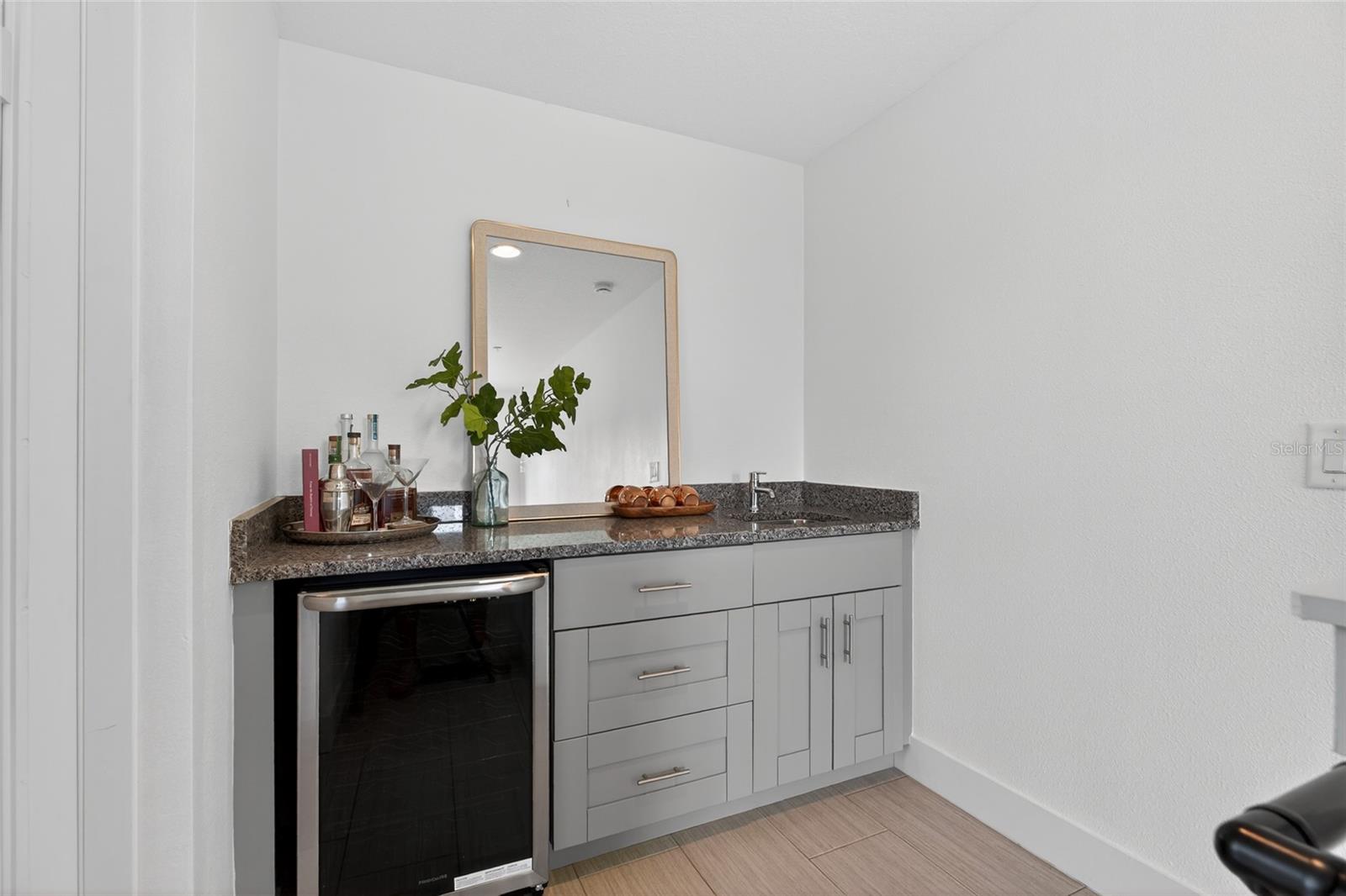 Image 14 of 84 For 134 8th Street N