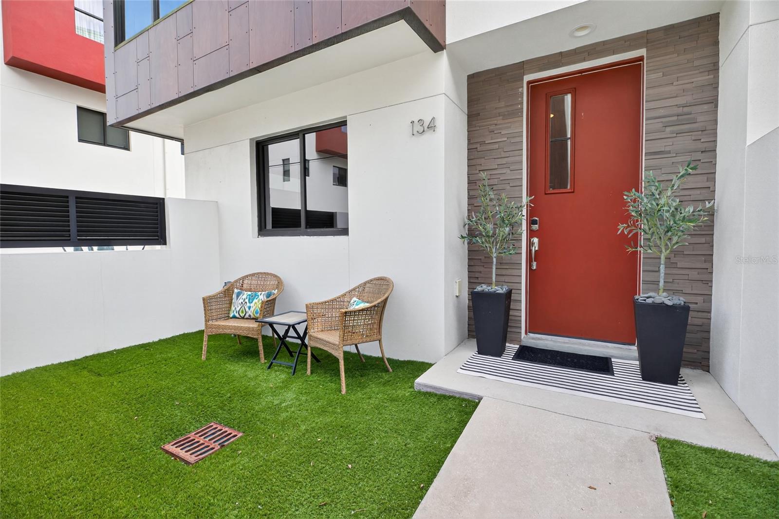 Image 17 of 84 For 134 8th Street N