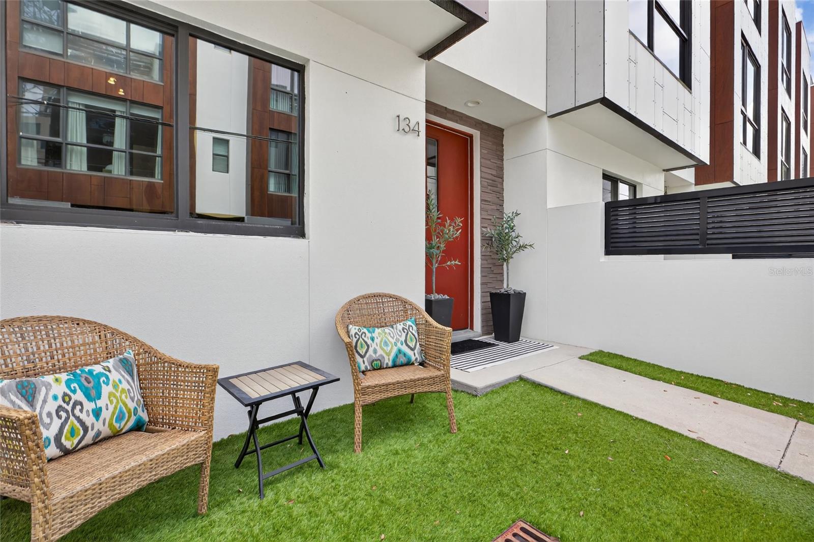 Image 19 of 84 For 134 8th Street N