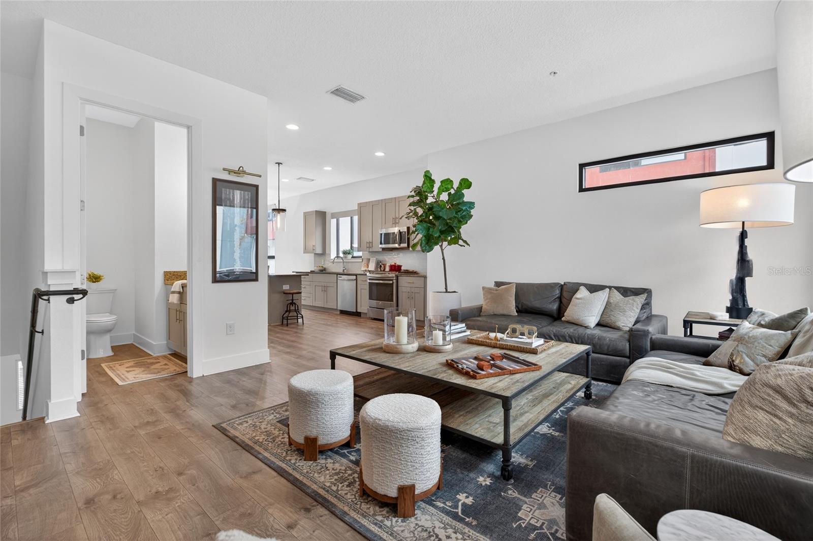 Image 28 of 84 For 134 8th Street N