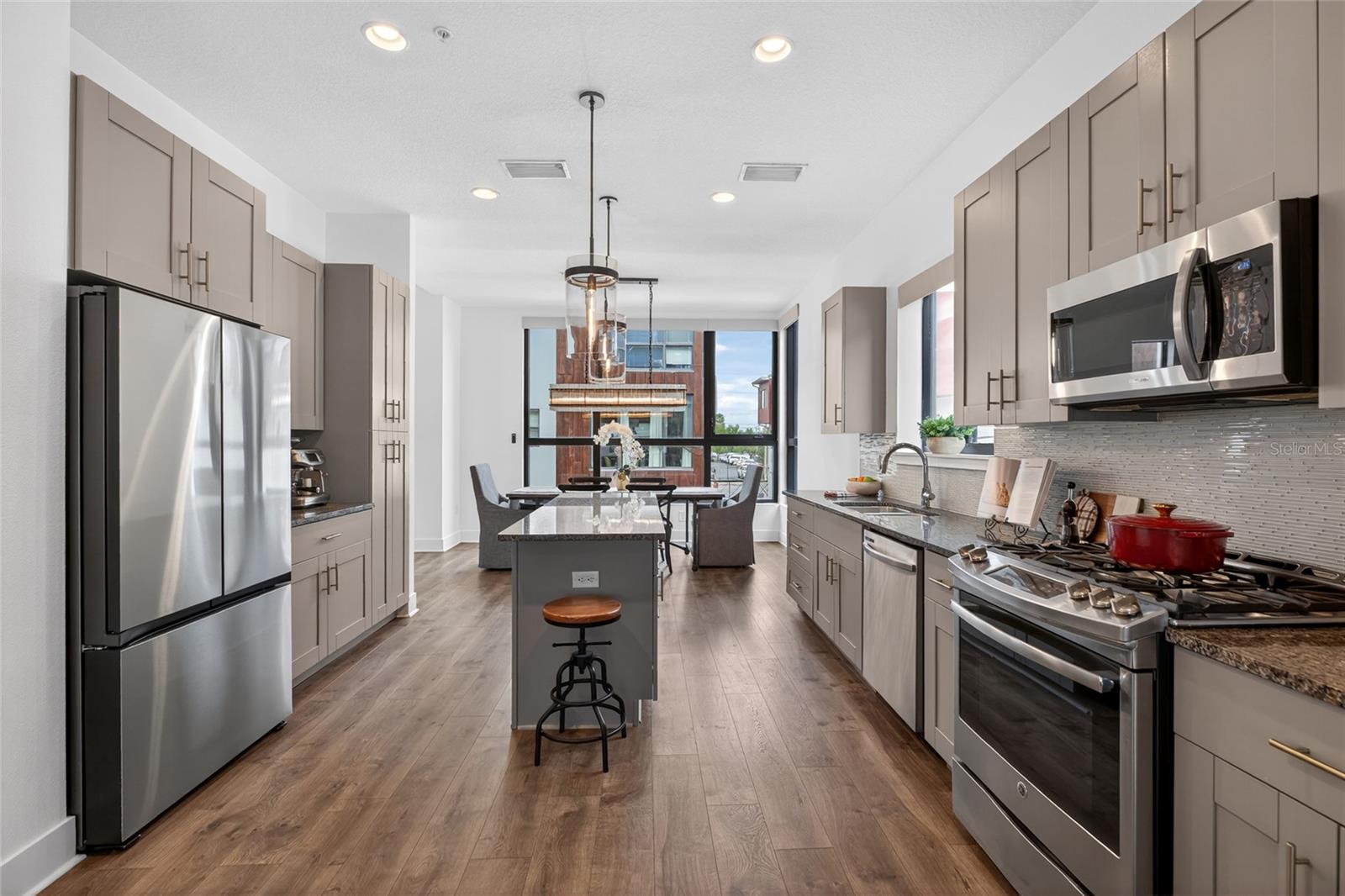 Image 31 of 84 For 134 8th Street N