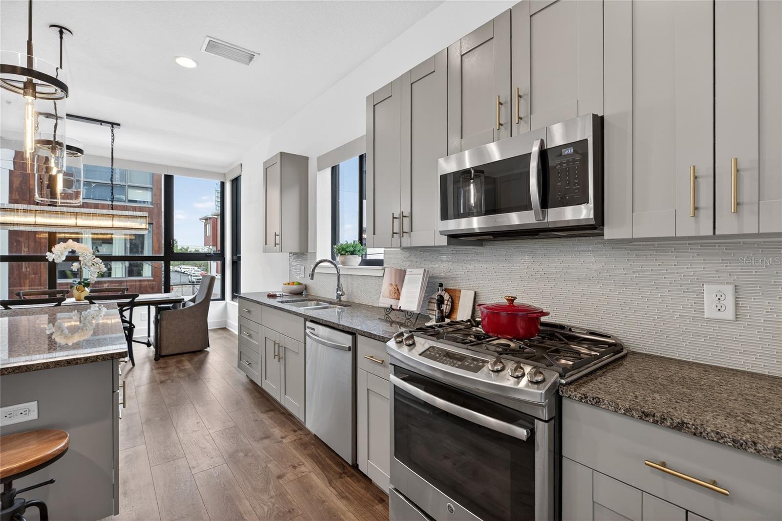 Image 36 of 84 For 134 8th Street N