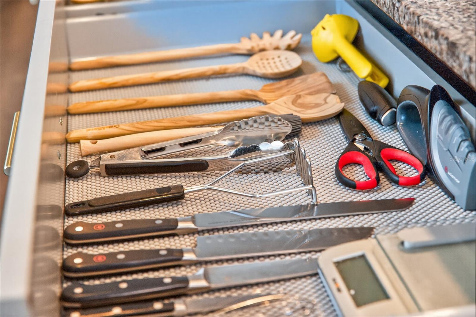 Image 40 of 84 For 134 8th Street N