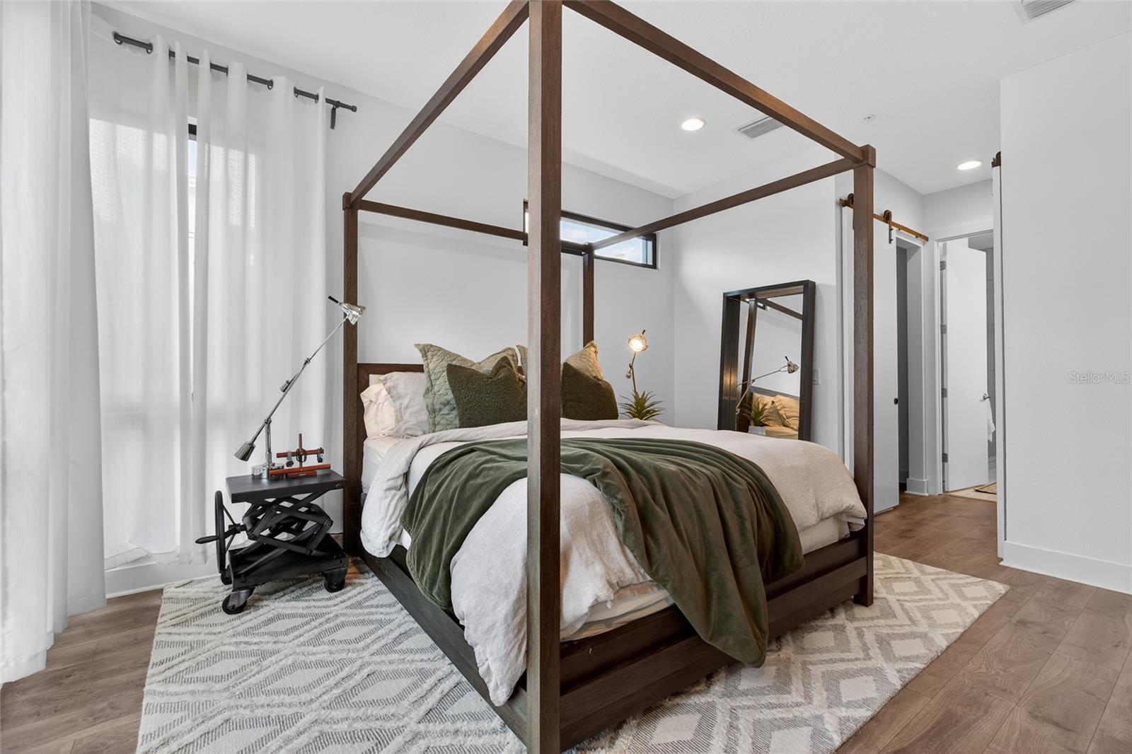 Image 53 of 84 For 134 8th Street N