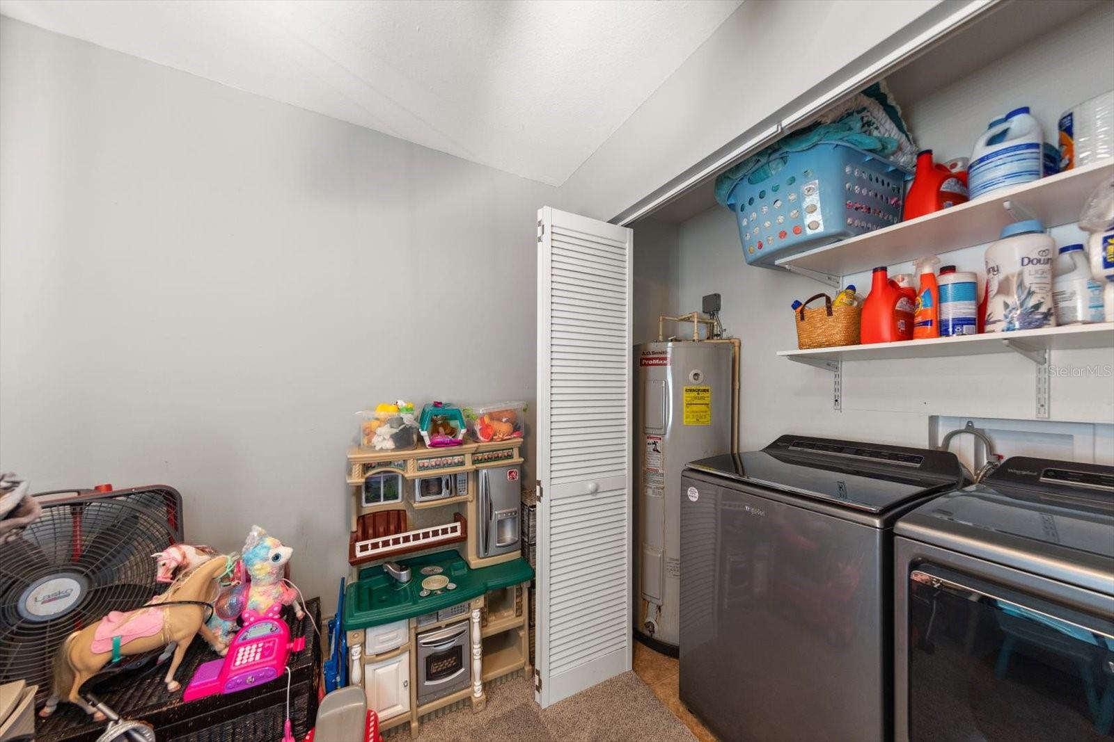 Image 14 of 23 For 5042 Lake Charles Drive N