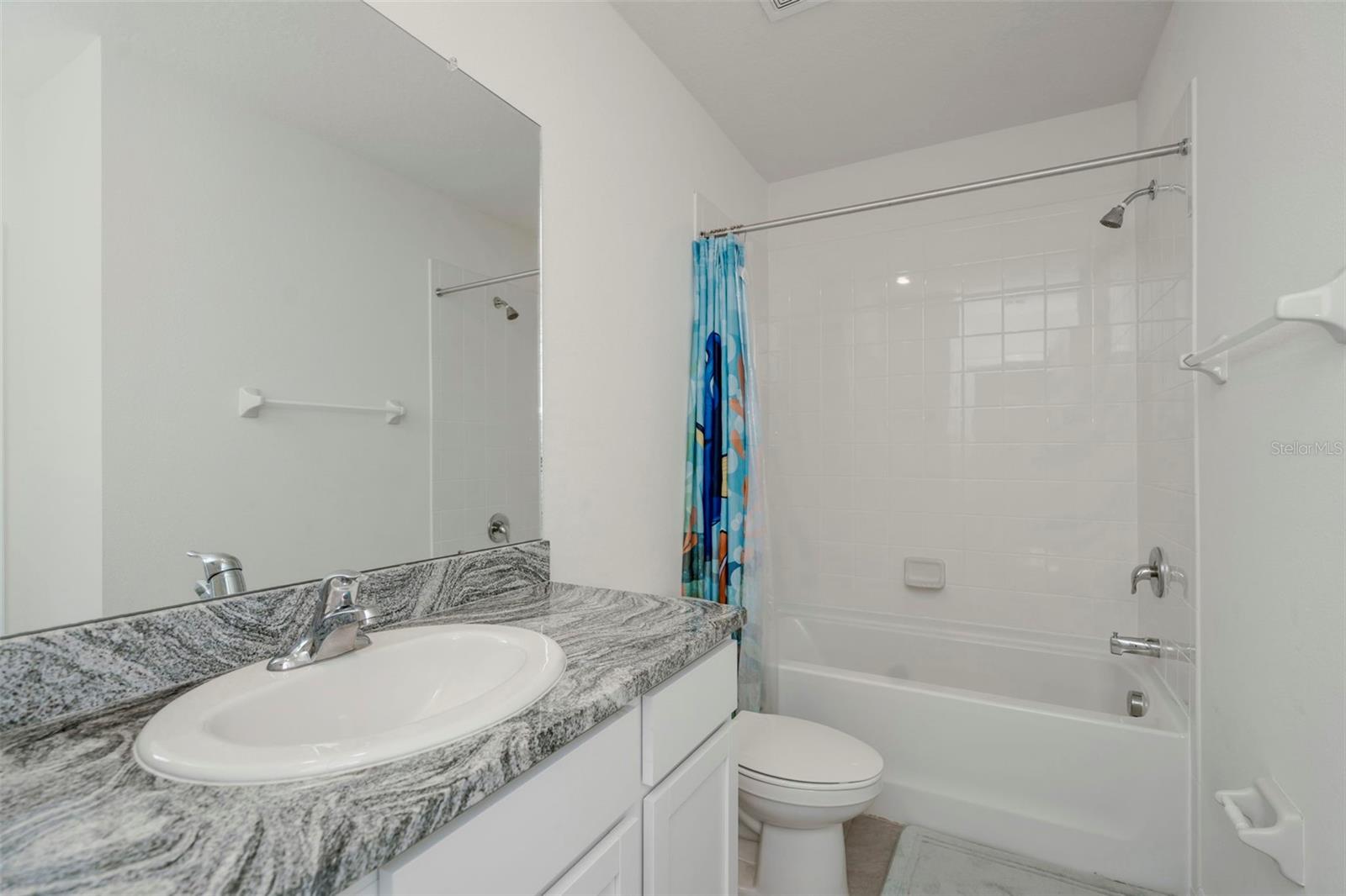 Image 18 of 37 For 17226 Amber Aspen Way