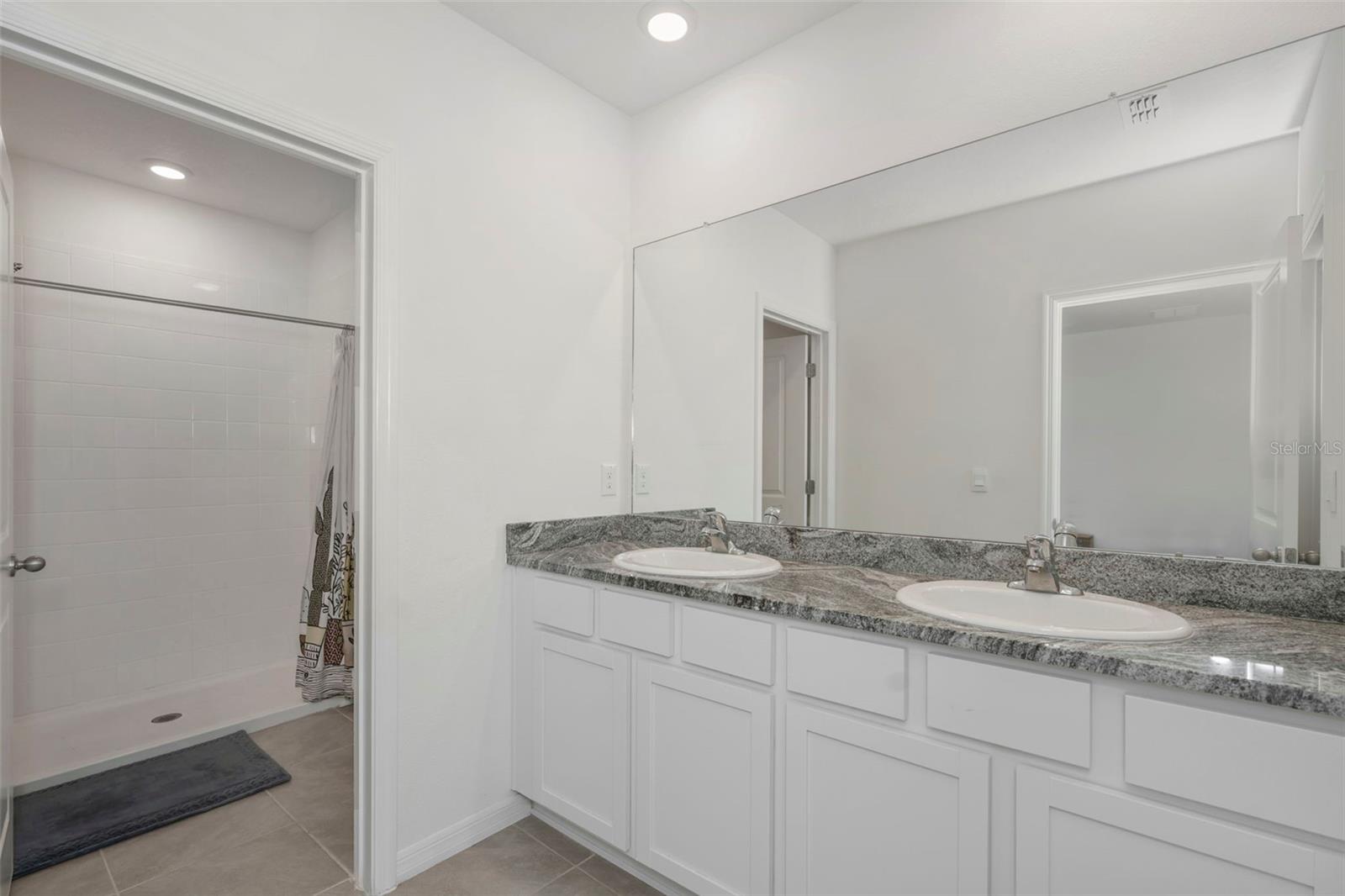 Image 23 of 37 For 17226 Amber Aspen Way