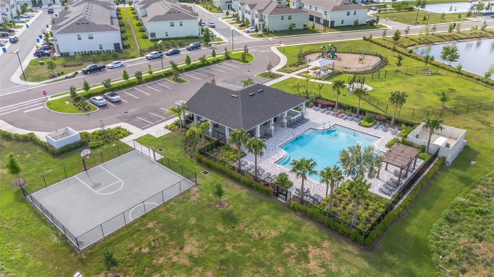 Image 33 of 37 For 17226 Amber Aspen Way