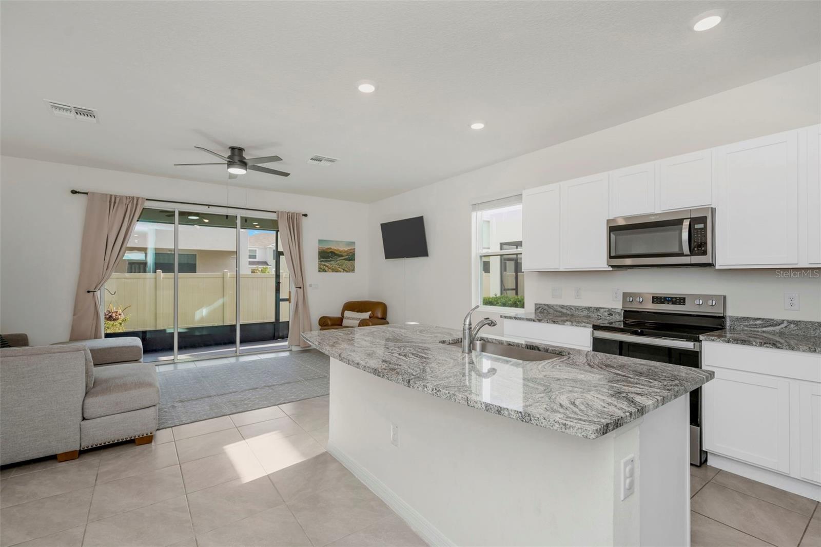 Image 4 of 37 For 17226 Amber Aspen Way