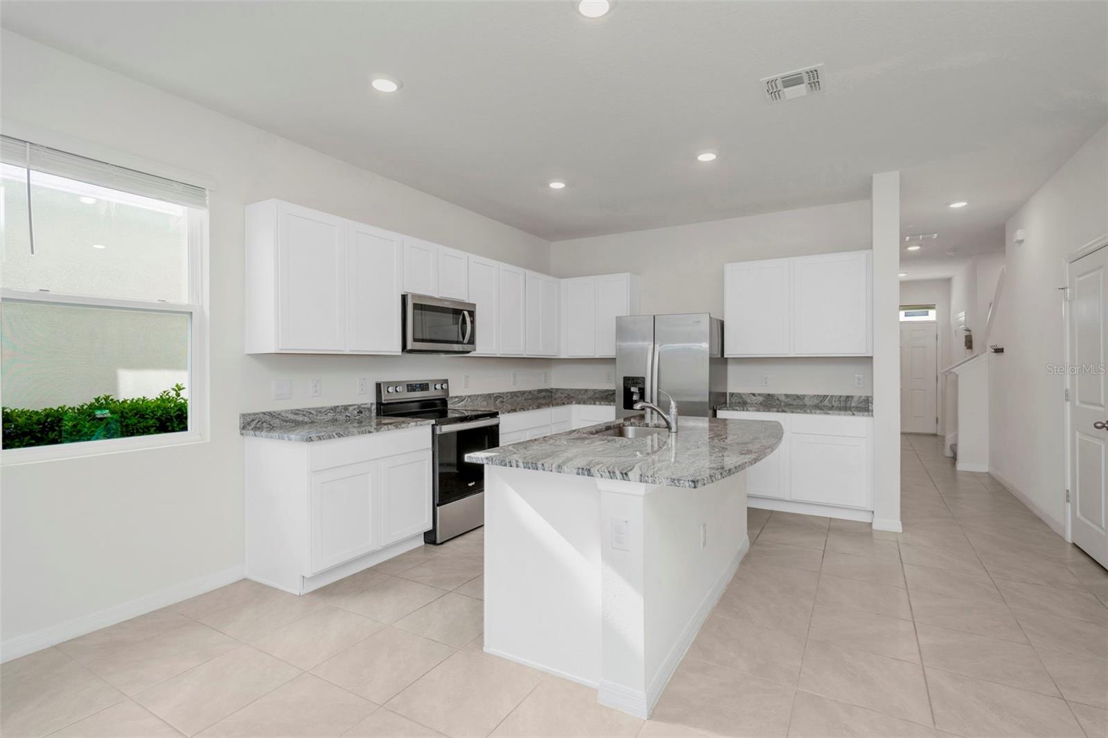 Image 5 of 37 For 17226 Amber Aspen Way