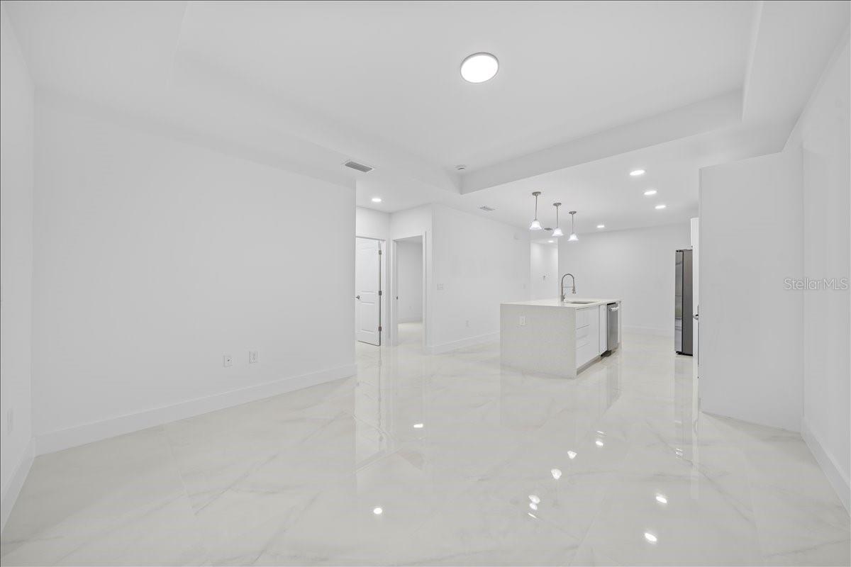 Image 10 of 36 For 4737-4739 25th Street Sw