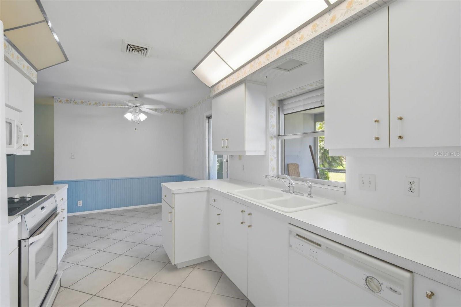 Image 12 of 41 For 5436 Lockwood Ridge Road