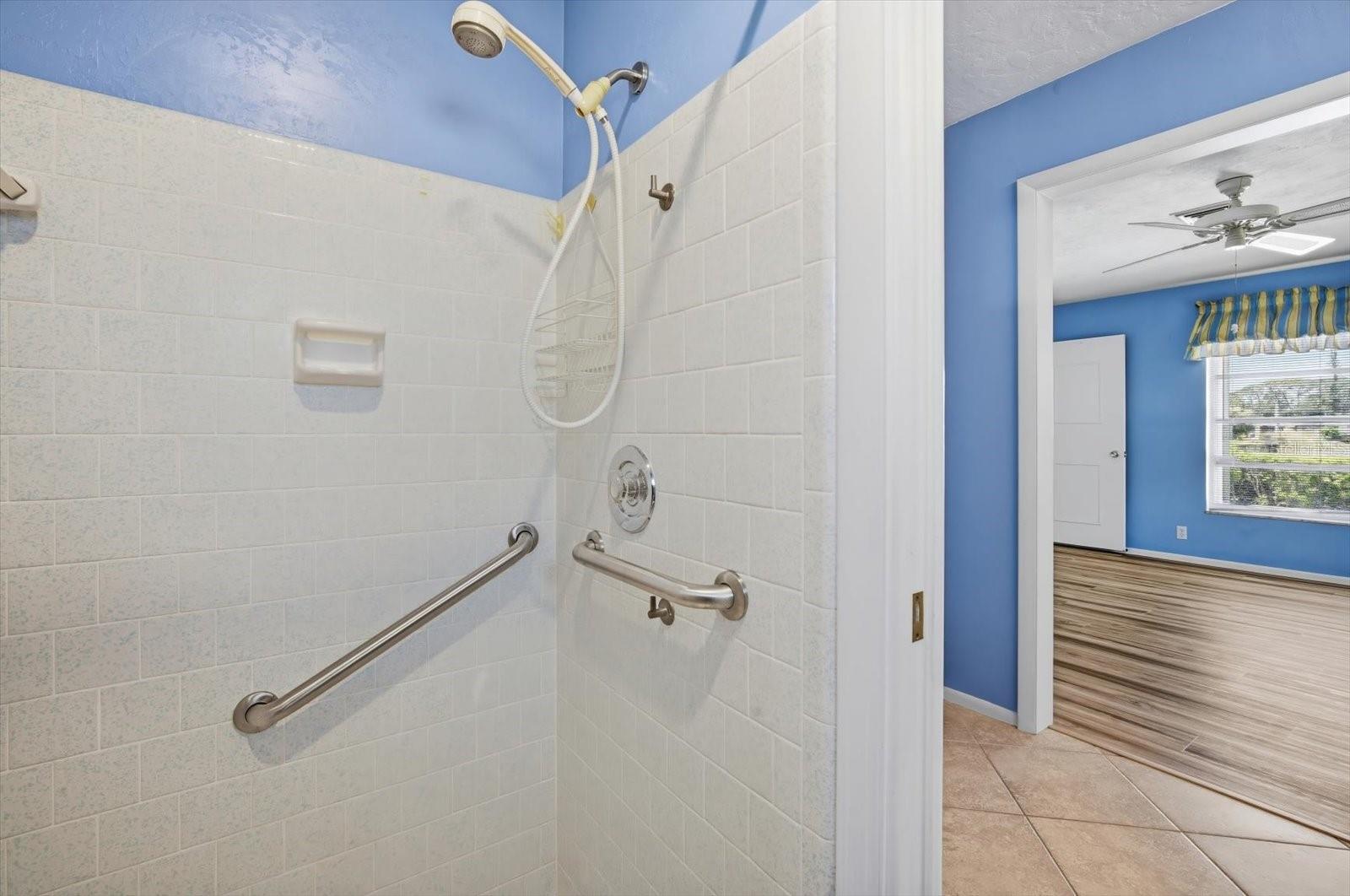 Image 24 of 41 For 5436 Lockwood Ridge Road