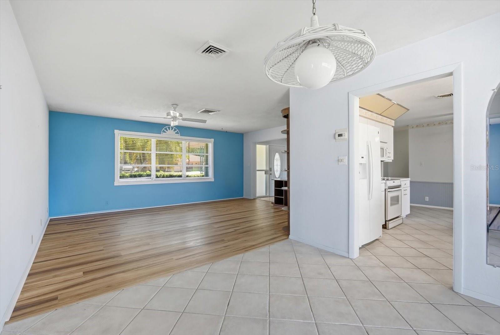 Image 7 of 41 For 5436 Lockwood Ridge Road