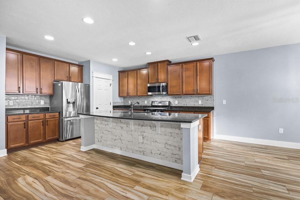 Image 6 of 30 For 16109 Starling Crossing Drive