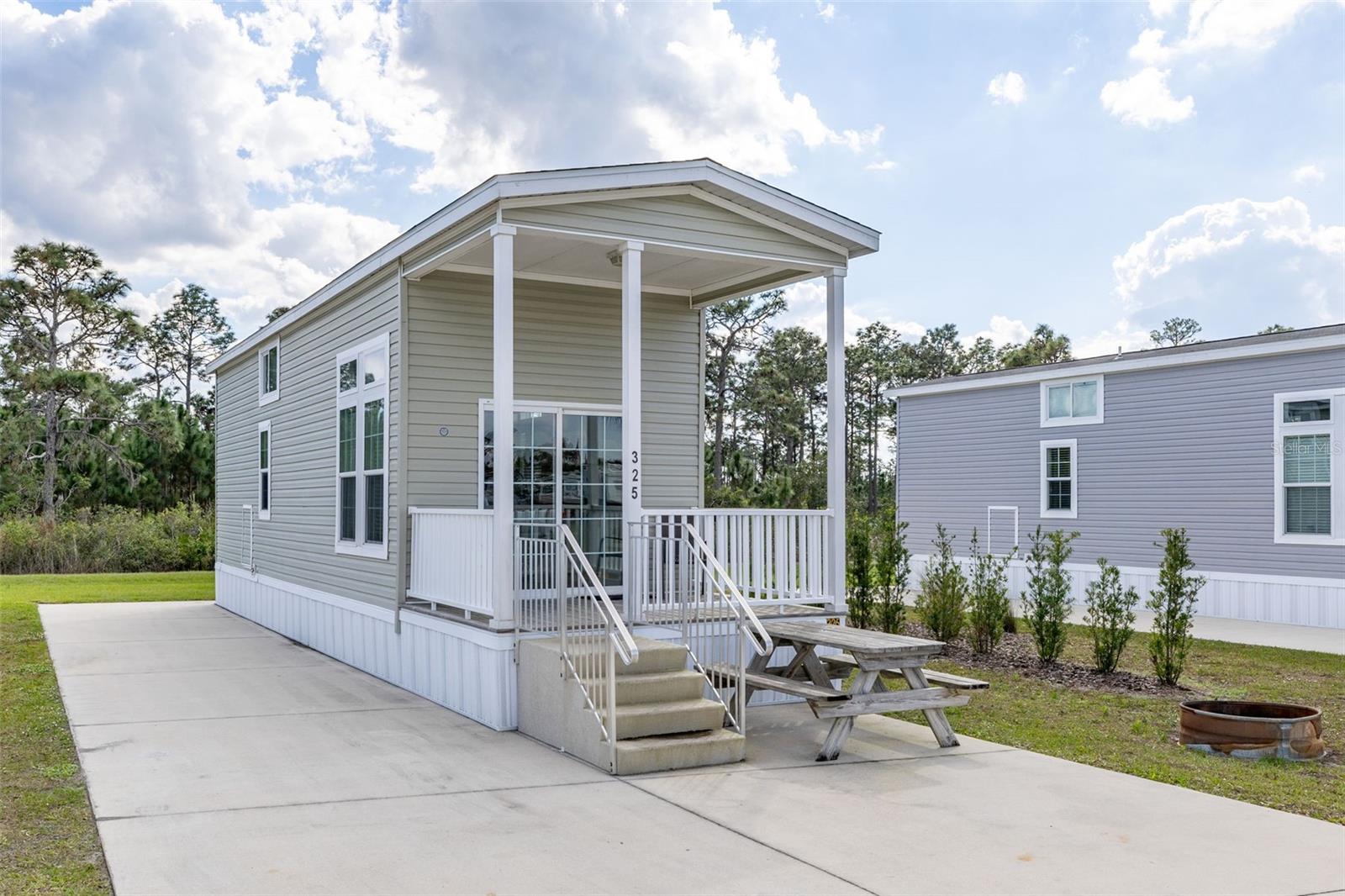 Details for 325 Tiki Turn (hwy 630) E, LAKE WALES, FL 33898