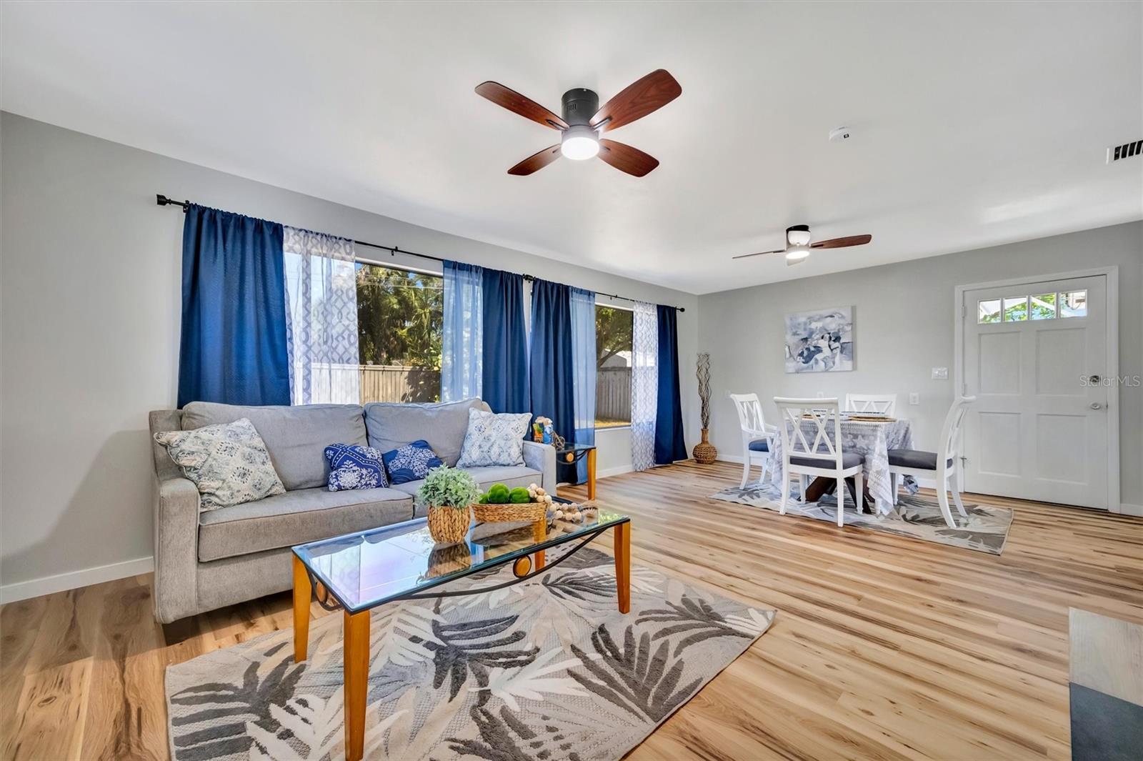 Image 24 of 57 For 565 55th Avenue Ne