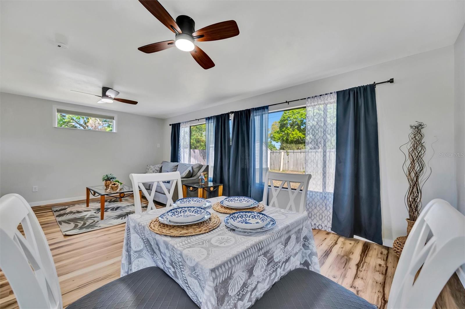 Image 26 of 57 For 565 55th Avenue Ne