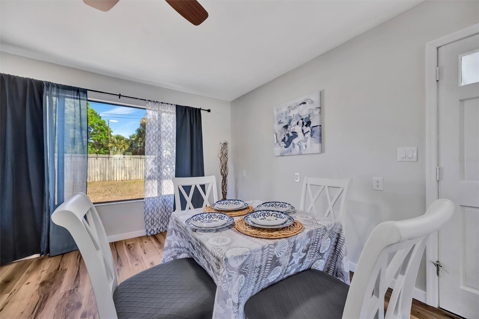 Image 29 of 57 For 565 55th Avenue Ne