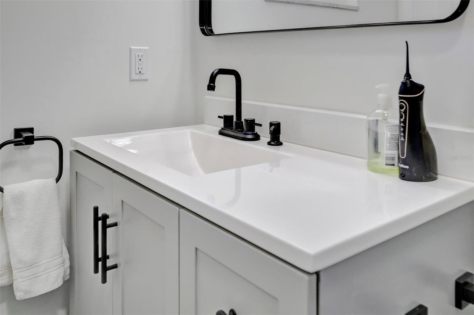 Image 42 of 57 For 565 55th Avenue Ne