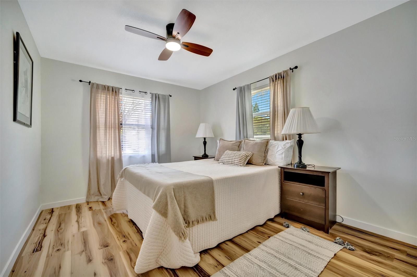 Image 43 of 57 For 565 55th Avenue Ne