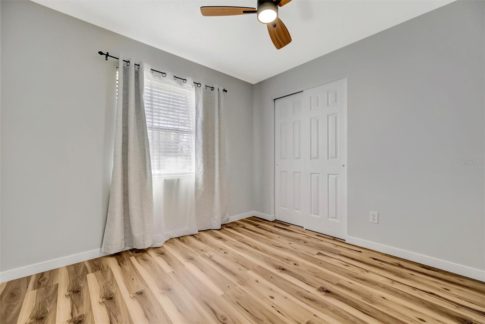 Image 47 of 57 For 565 55th Avenue Ne