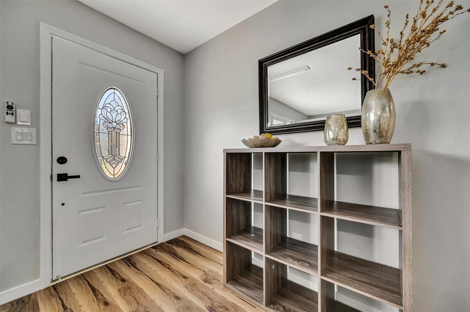 Image 7 of 57 For 565 55th Avenue Ne