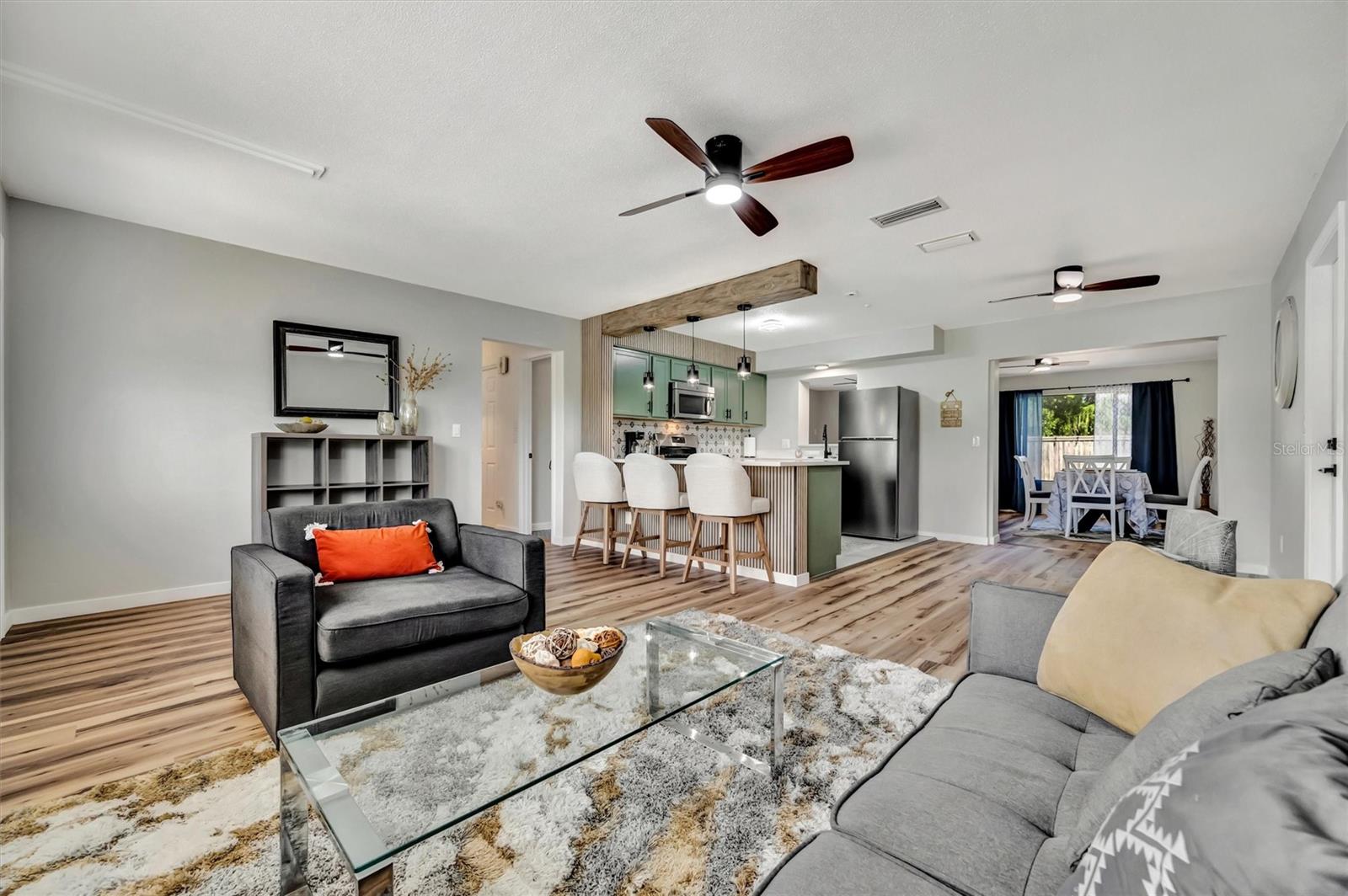 Image 9 of 57 For 565 55th Avenue Ne