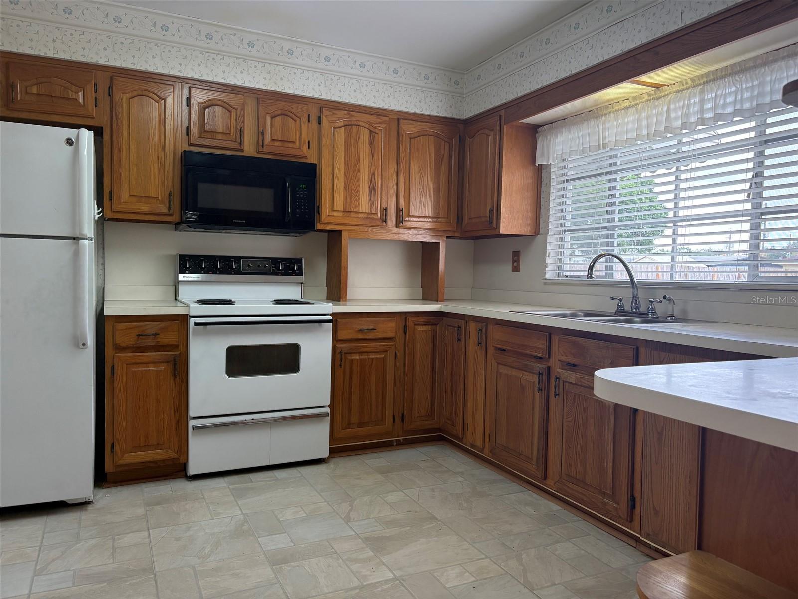 Image 6 of 18 For 508 Avenue I Se