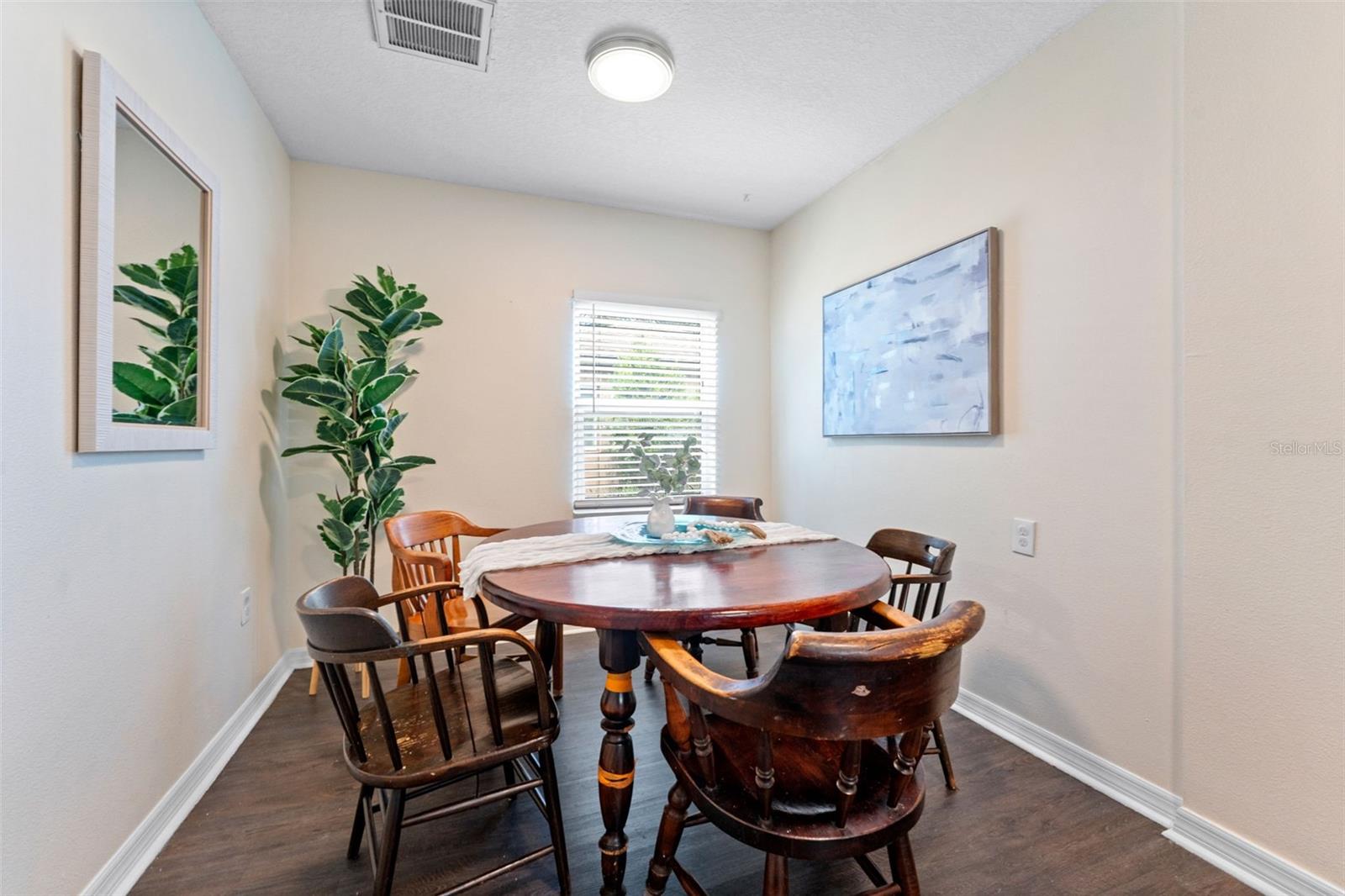 Image 10 of 34 For 1438 Santa Anna Drive